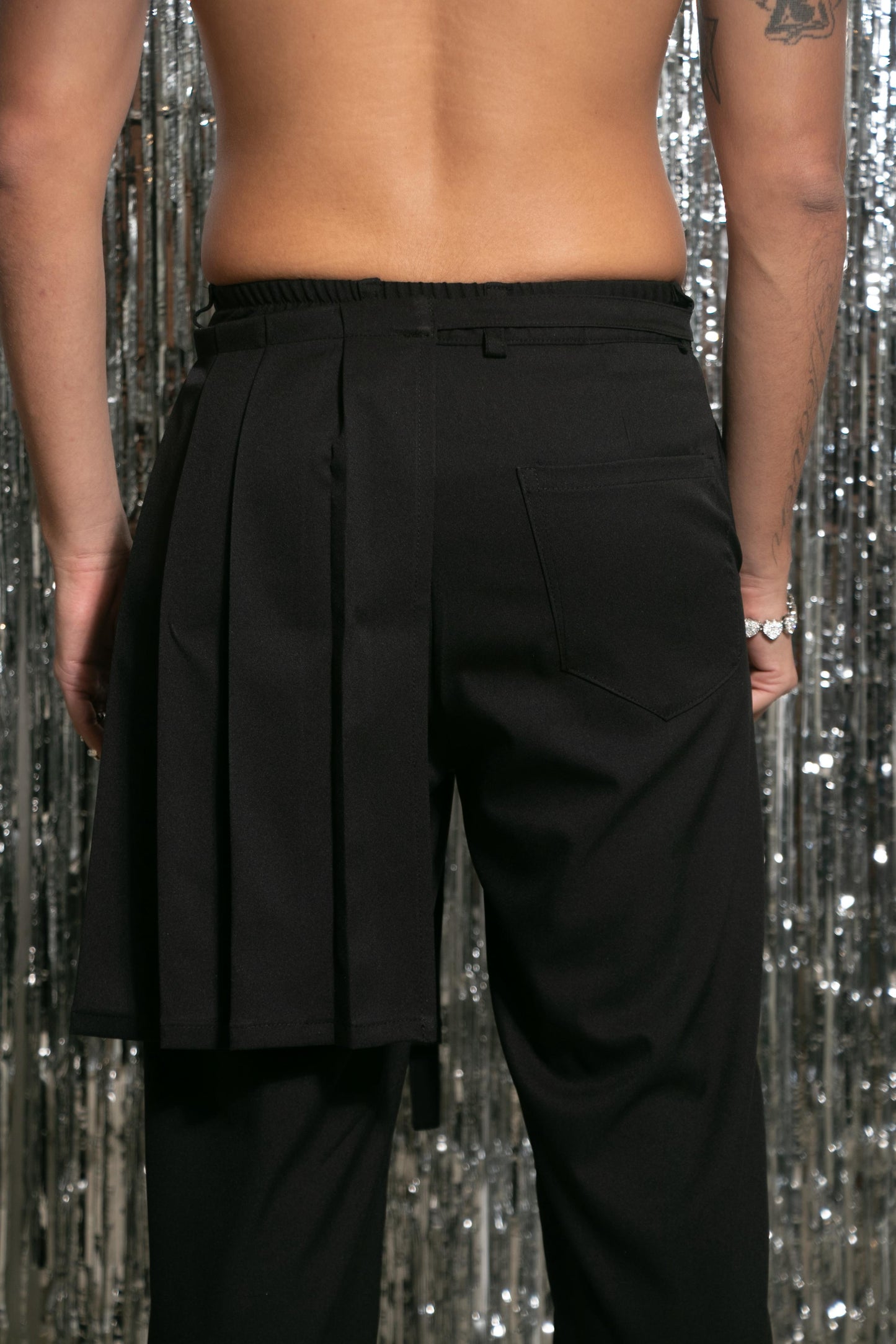 PANTALÓN THOR NEGRO