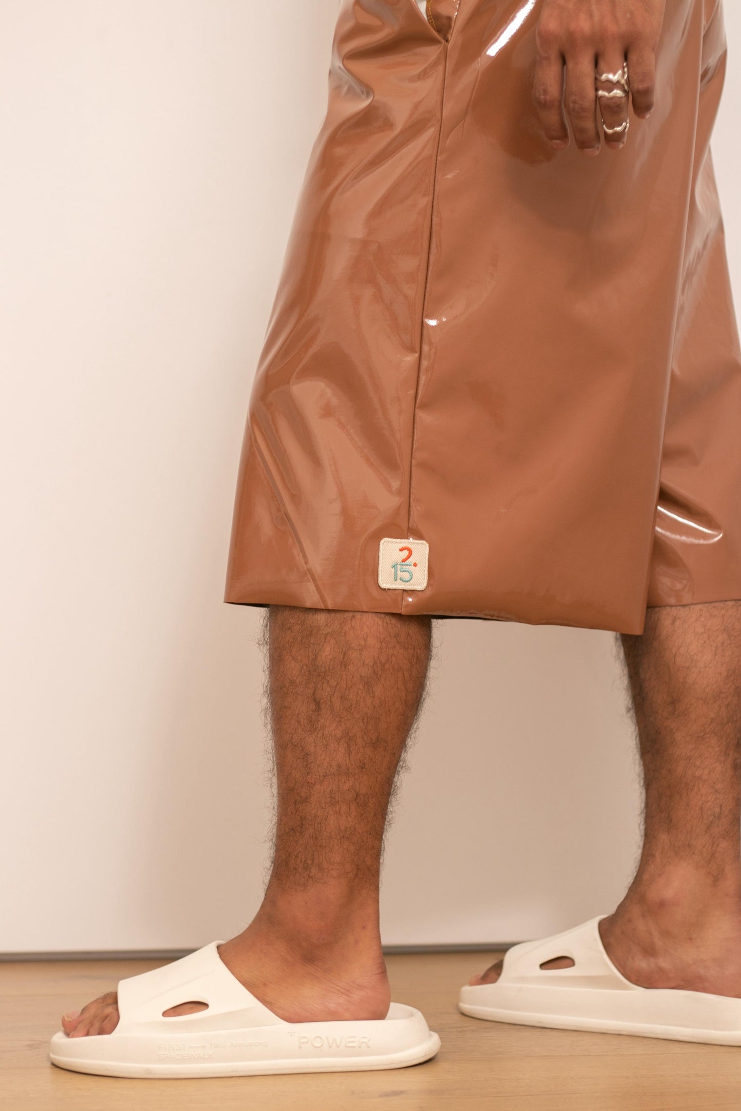 JORTS TACTO CARAMELO