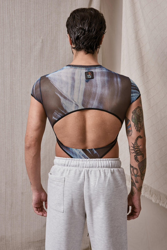 BODY MESH CON ESTAMPADO ABSTRACTO Y ESPALDA ABIERTA