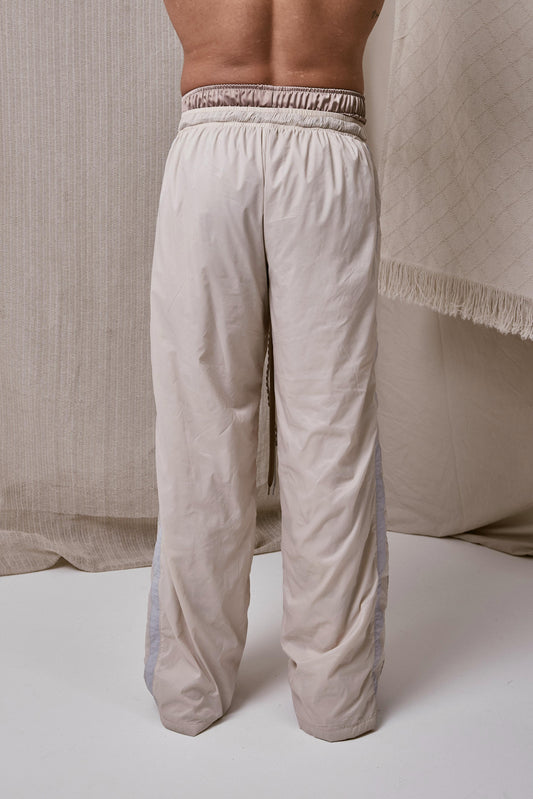 SUDADERA BEIGE 2.15 CON CORDONES EXTRA LARGOS