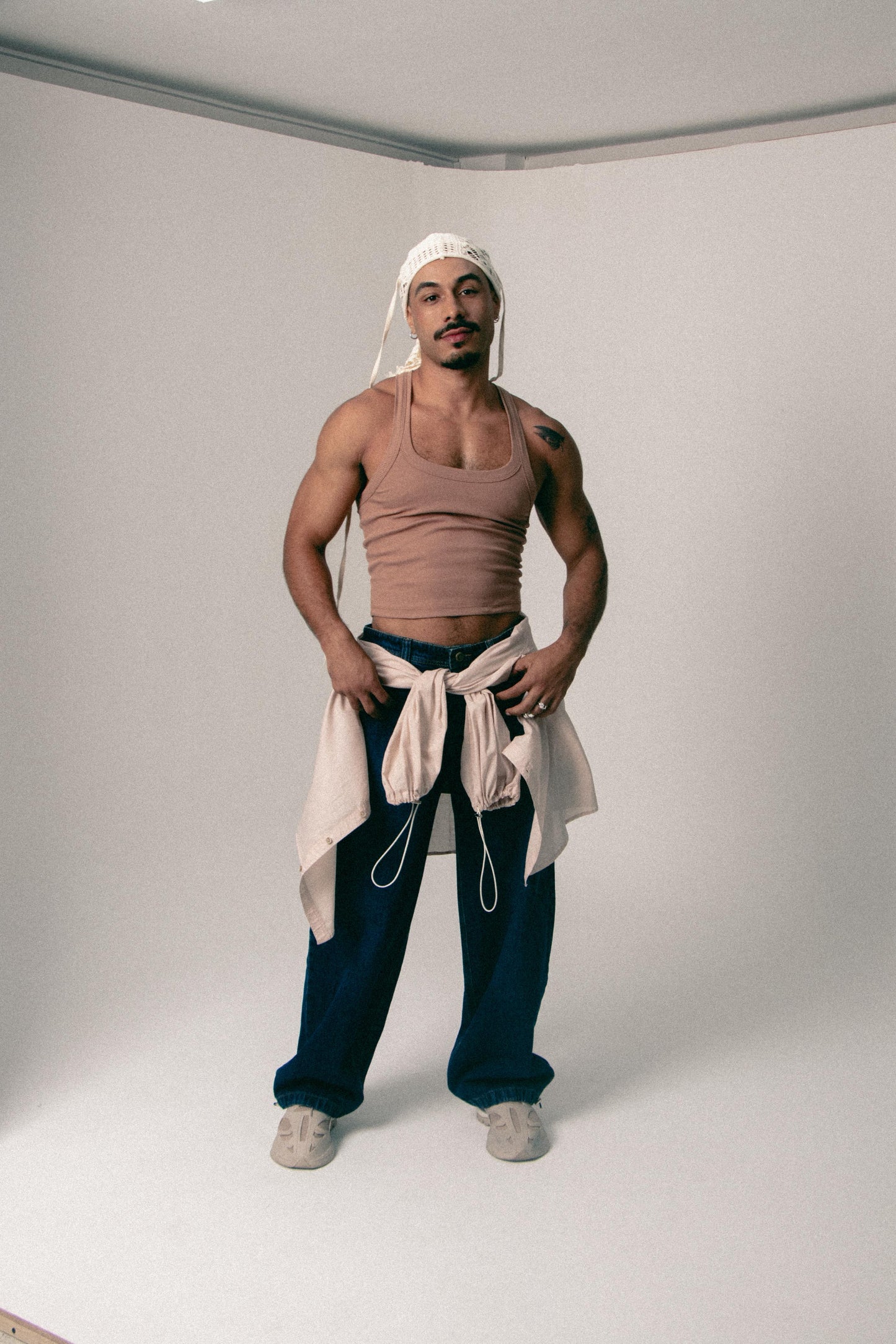 TANK TOP CROP RICARDO  CARAMELO