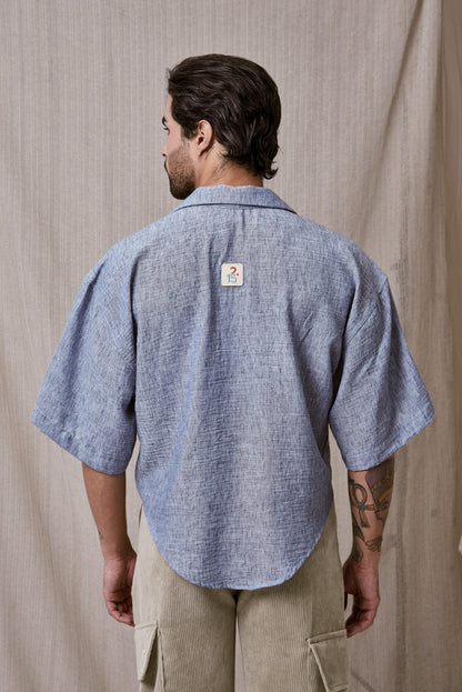 CAMISA DE LINO CON CORTE ASIMETRICO