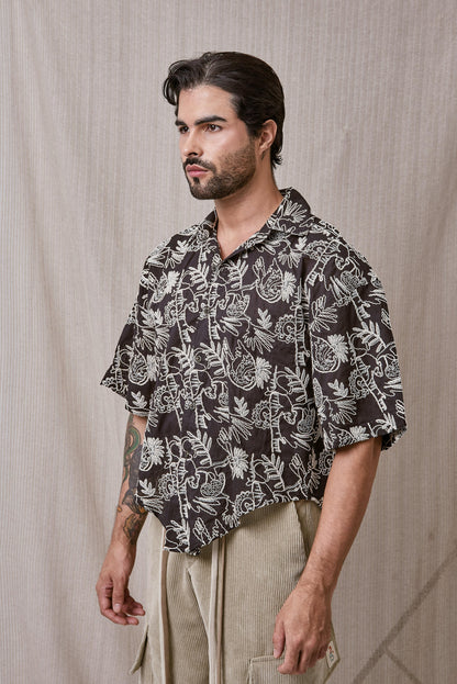 CAMISA BORDADA CROP CURVAS