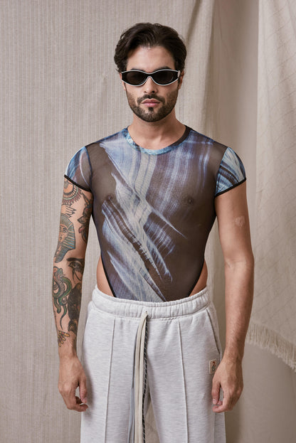 BODY MESH CON ESTAMPADO ABSTRACTO Y ESPALDA ABIERTA