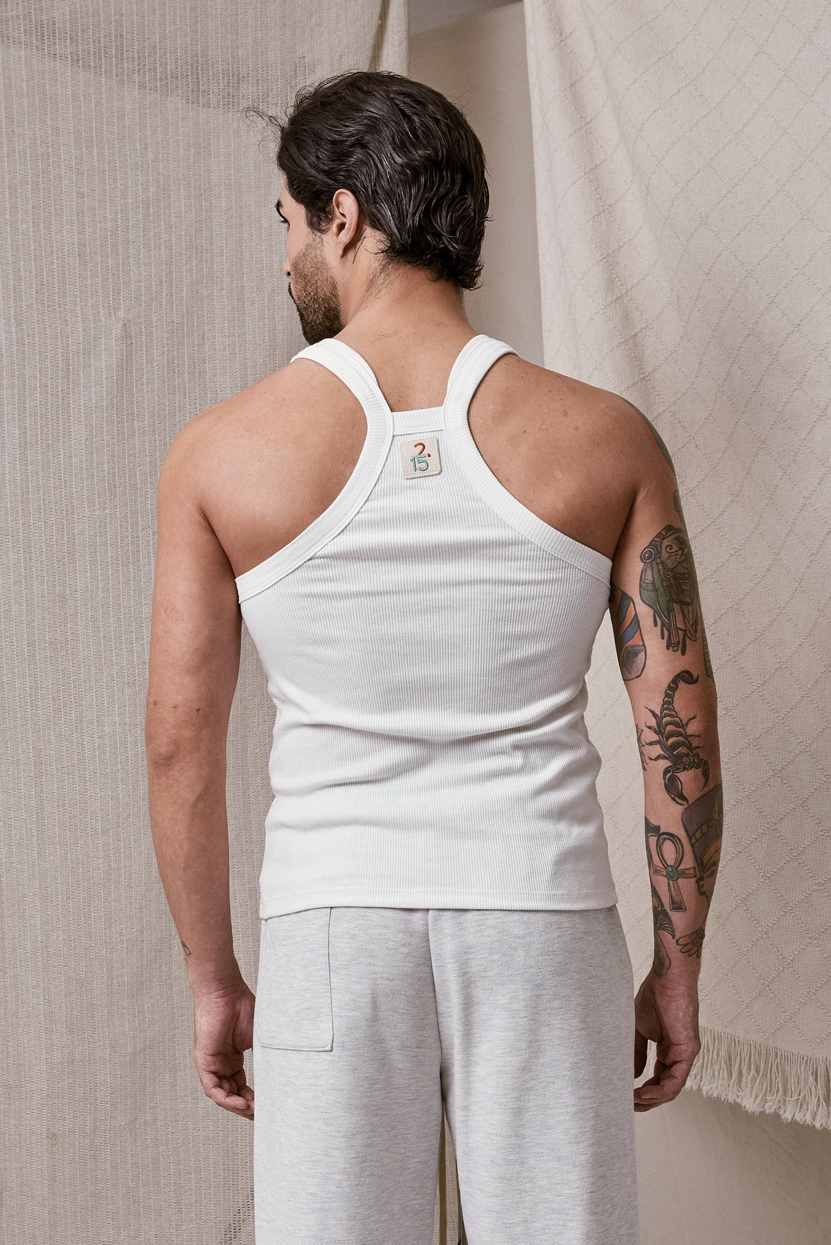 TANK TOP BASICO RICARDO IVORY LARGO ESTANDAR