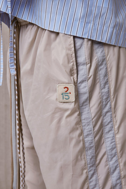 SUDADERA BEIGE 2.15 CON CORDONES EXTRA LARGOS