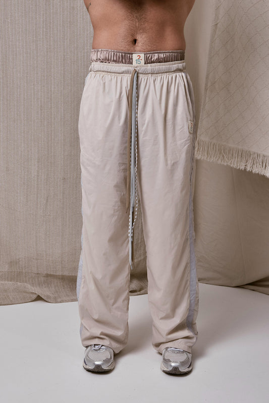 SUDADERA BEIGE 2.15 CON CORDONES EXTRA LARGOS