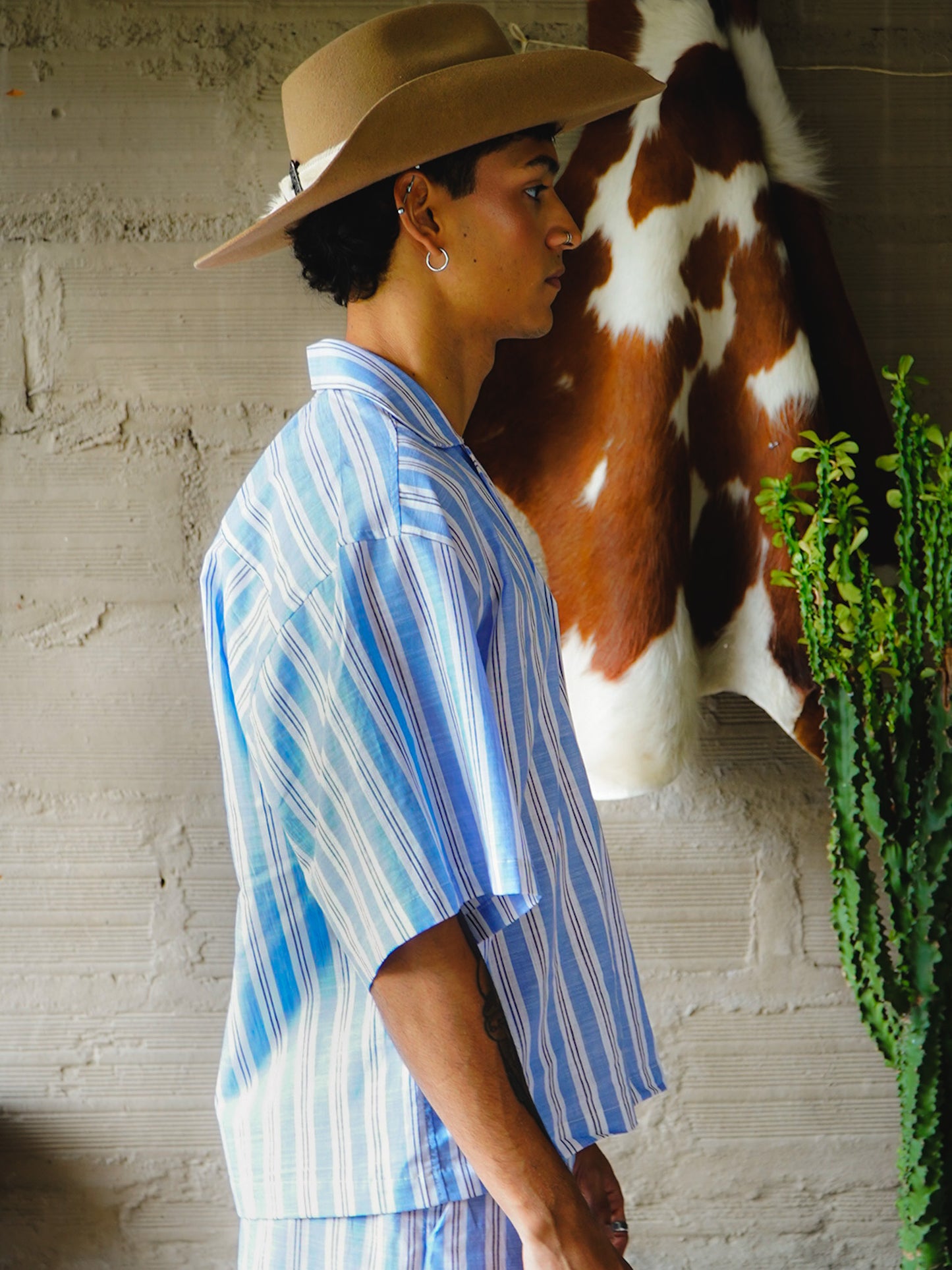 CAMISA RAYAS CIELO LATINO